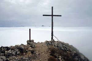 Suling, Gipfelkreuz