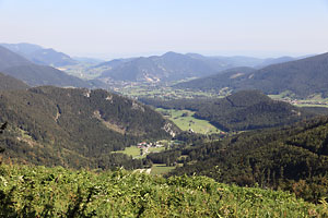 Die Umrahmung von Puchberg