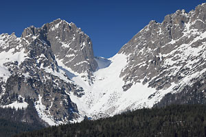 Vordere Karlspitze und Ellmauer Tor